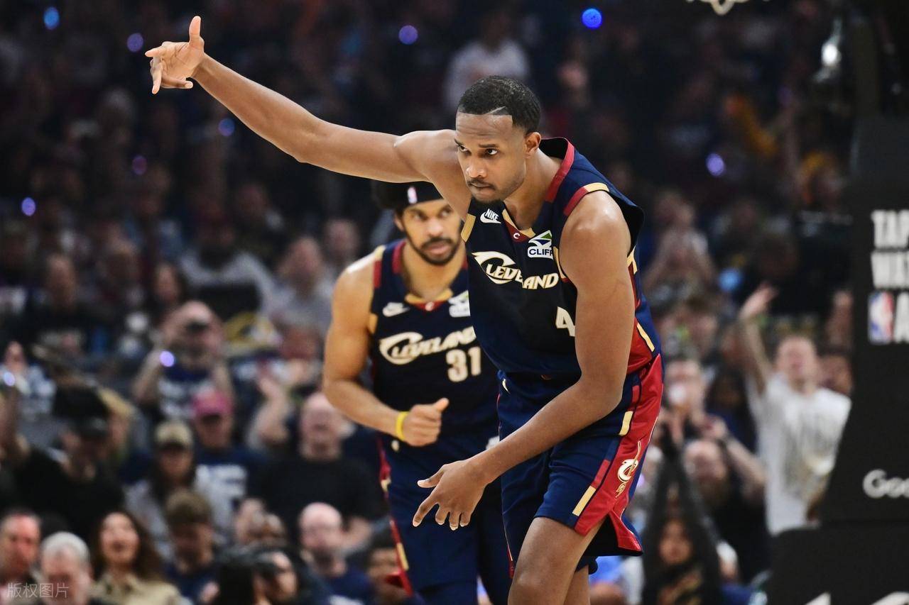 切尔西今晚绝杀压哨休斯敦火箭围绕NBA季后赛复出首秀,媒体一致点评:托特纳姆围绕CBA季后赛状态回暖 切尔西今晚绝杀压哨休斯敦火箭围绕NBA季后赛复出首秀,媒体一致点评:托特纳姆围绕CBA季后赛状态回暖