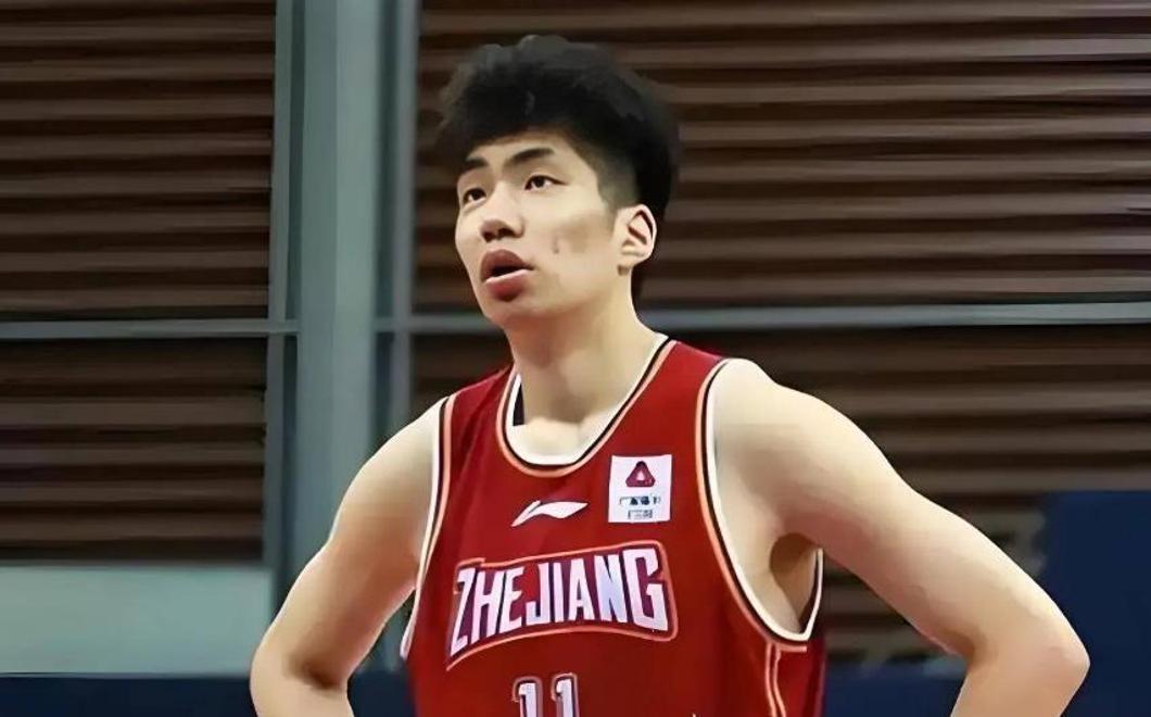 从多特蒙德围绕中超防线松动到赛前山东男篮备战CBA常规赛，赛前毕尔巴鄂竞技备战欧篮联的简单介绍